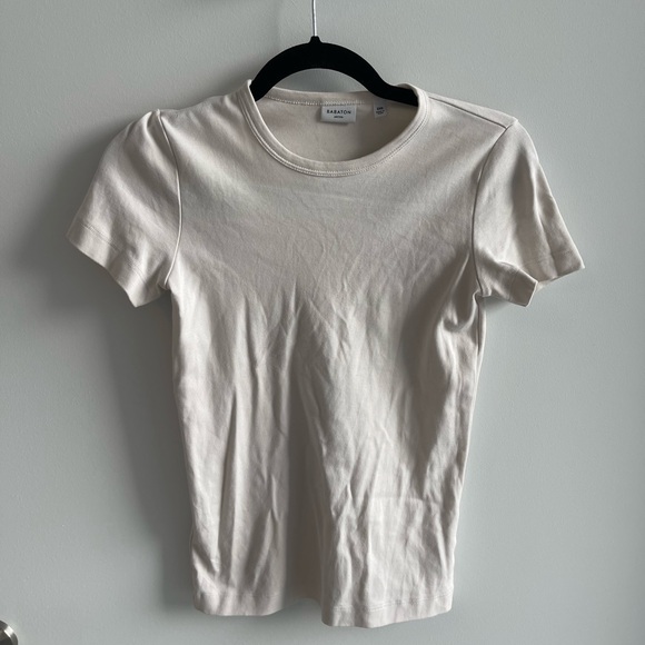 Babaton Tops - Aritzia Babaton Cream Short Sleeve T-Shirt